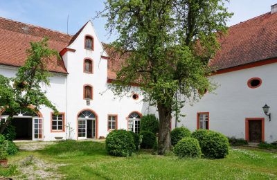 Pałac na sprzedaż 91792 Ellingen, An der Vogtei 2, Bawaria, Dziedziniec wewnętrzny
