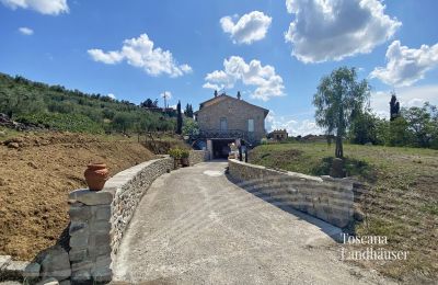 Wiejski dom na sprzedaż Cortona, Toskania, RIF 3085 Zufahrt Garage