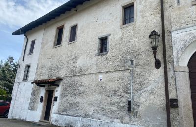Dwór na sprzedaż Gignese, Via al Castello 20, Piemont, Fassade