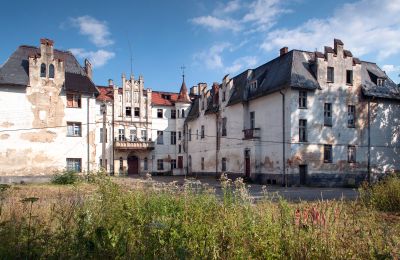 Pałac na sprzedaż Dobrocin, Pałac w Dobrocinie, województwo dolnośląskie, Widok z przodu