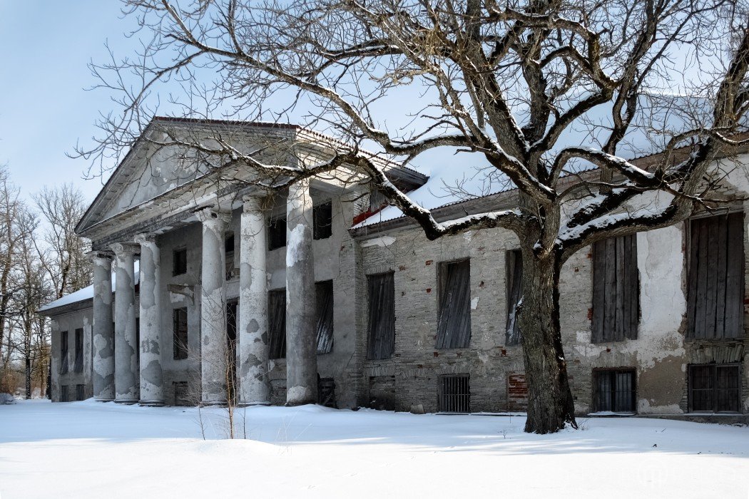 Klassizistisches Herrenhaus in Raikküla (Rayküll), Raikküla