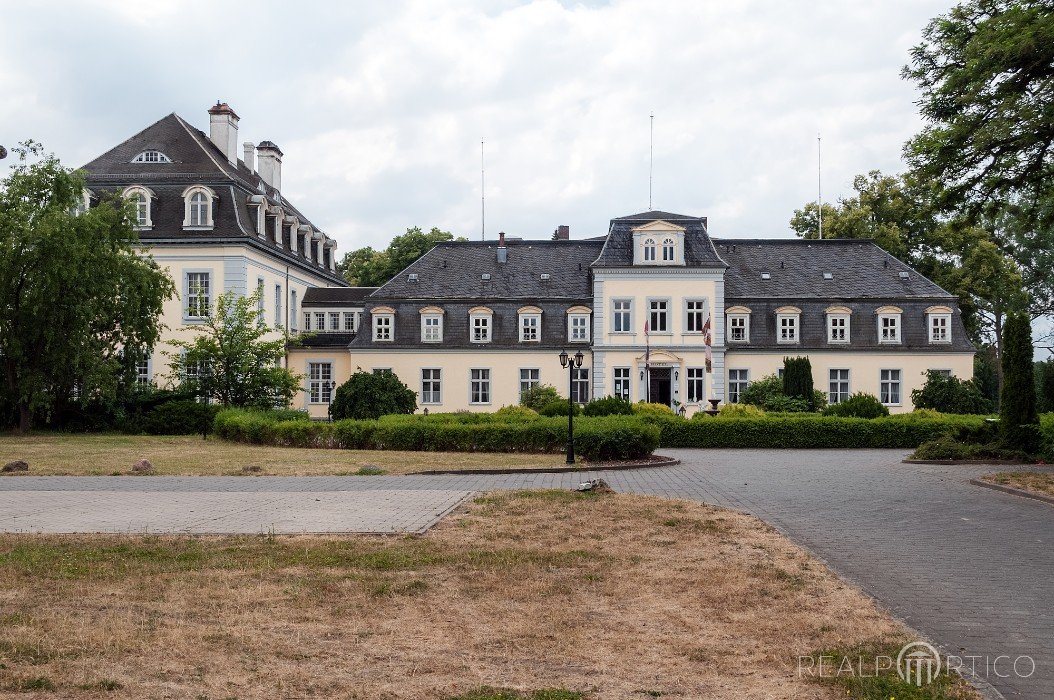 Gutshaus in Groß Plasten (Schlosshotel), Groß Plasten