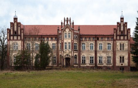 Walow, Schloßstraße - Pałac Walow, Pojezierze Meklemburskie